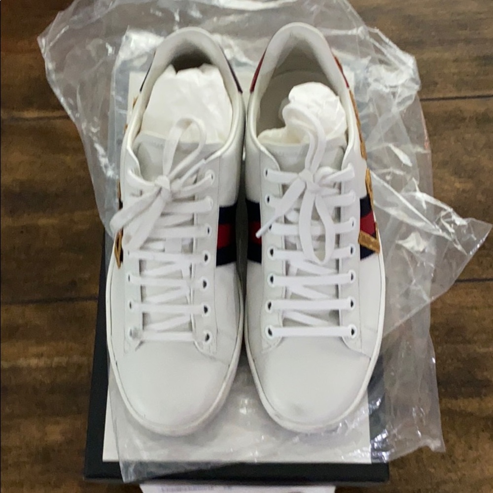 Gucci Women’s Ace “Loved”